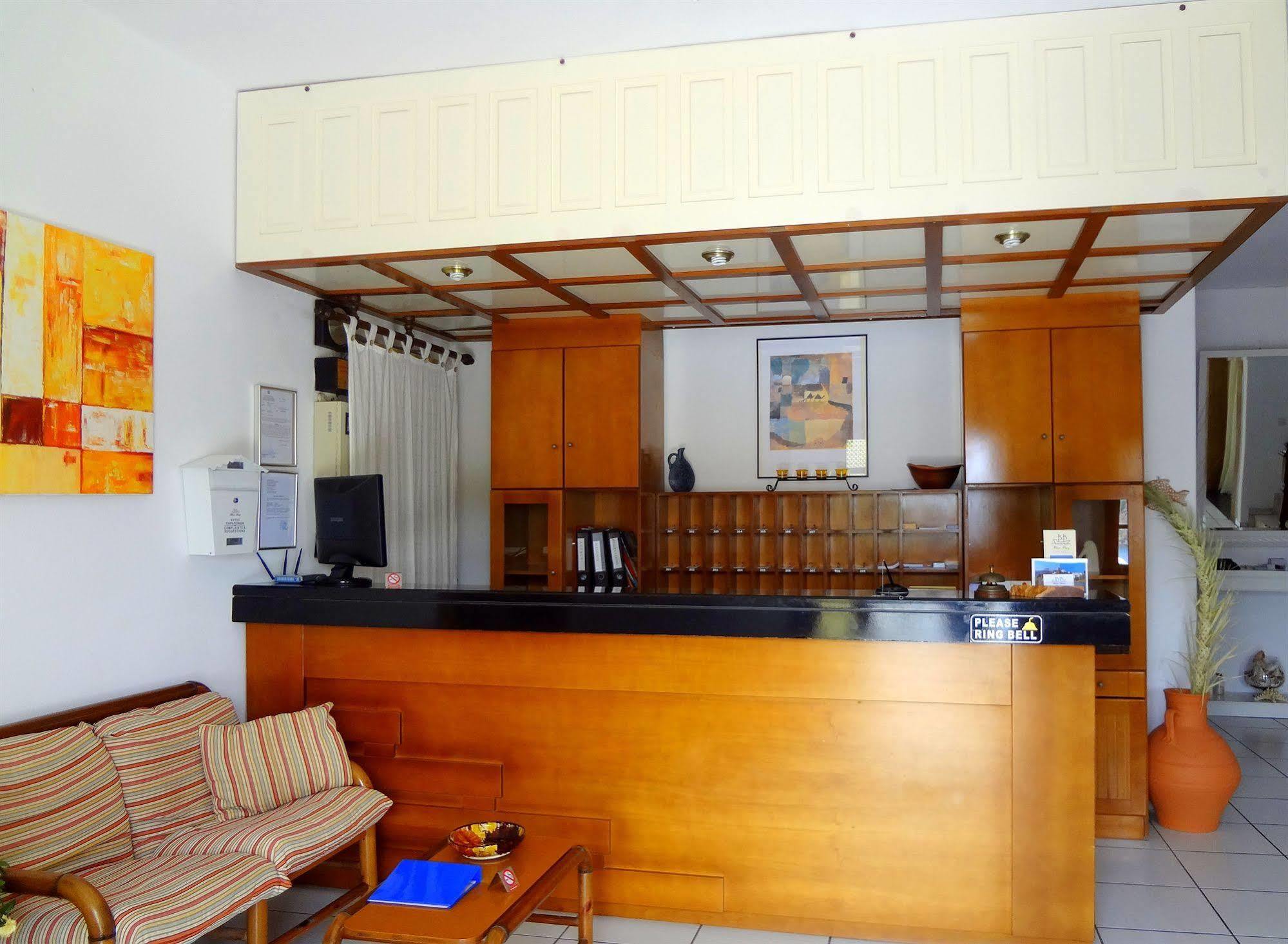 Blue Bay Hotel Skala  Bagian luar foto